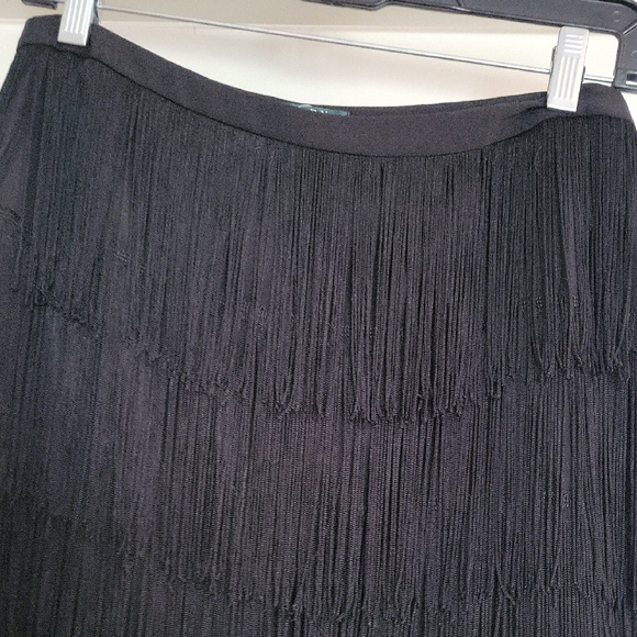 Chic Black Fringe Mini Skirt - Picture 5 of 8